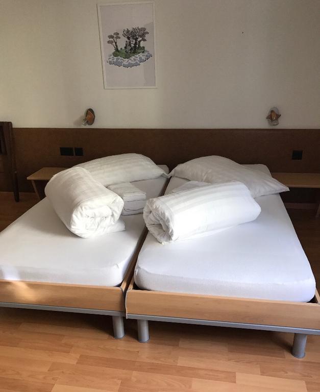 Hotel & Restaurant Stadthof Glarus Extérieur photo