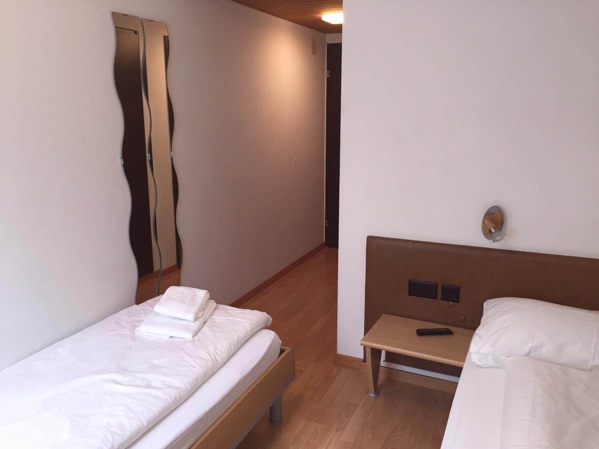 Hotel & Restaurant Stadthof Glarus Extérieur photo